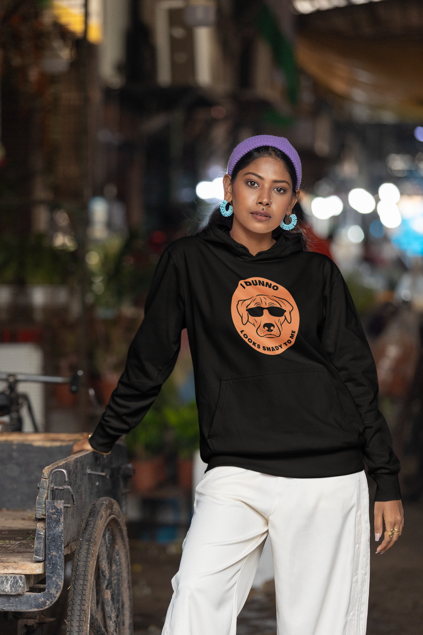 I Dunno Looks Shady To Me - Heavy Blend™ Hooded Sweatshirt