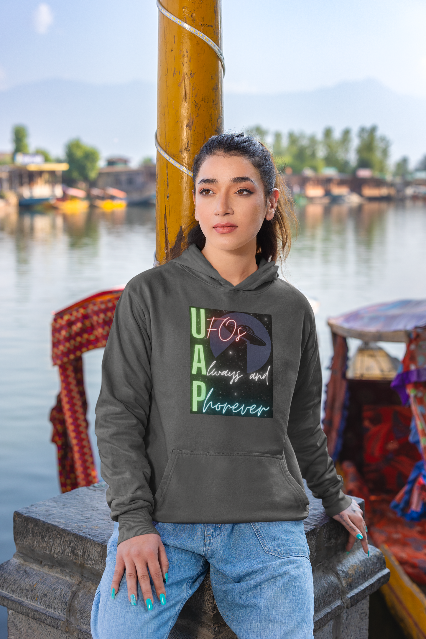 UFOs Always And Phorever - Heavy Blend™ Hooded Sweatshirt