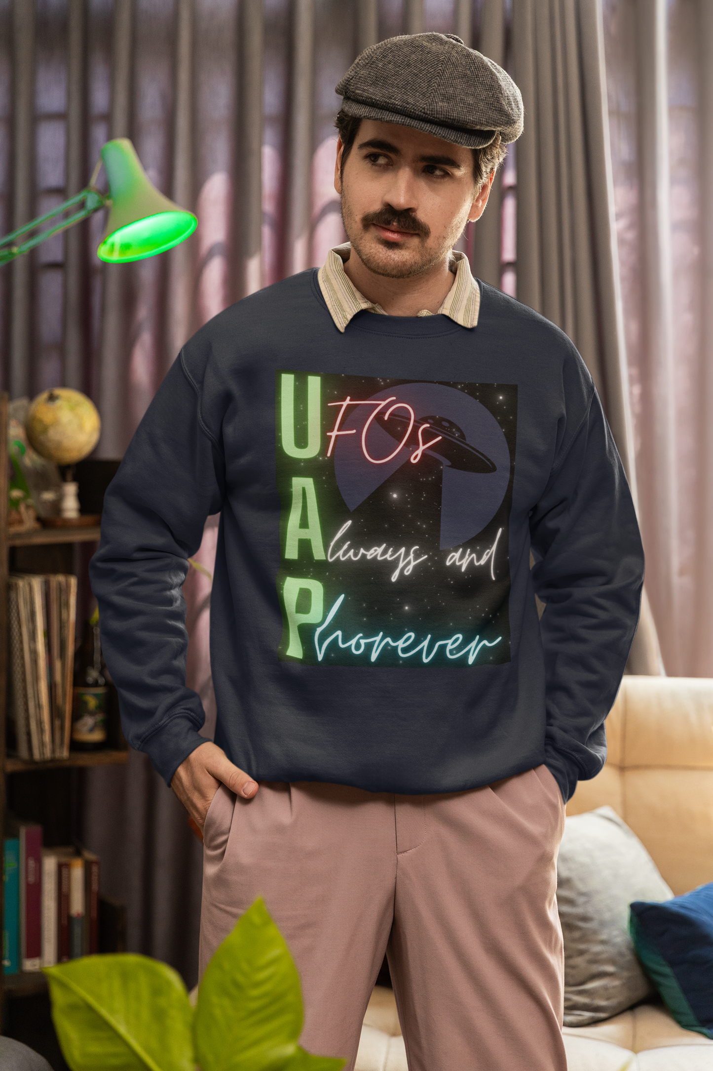 UFOs Always And Phorever - Heavy Blend™ Crewneck Sweatshirt