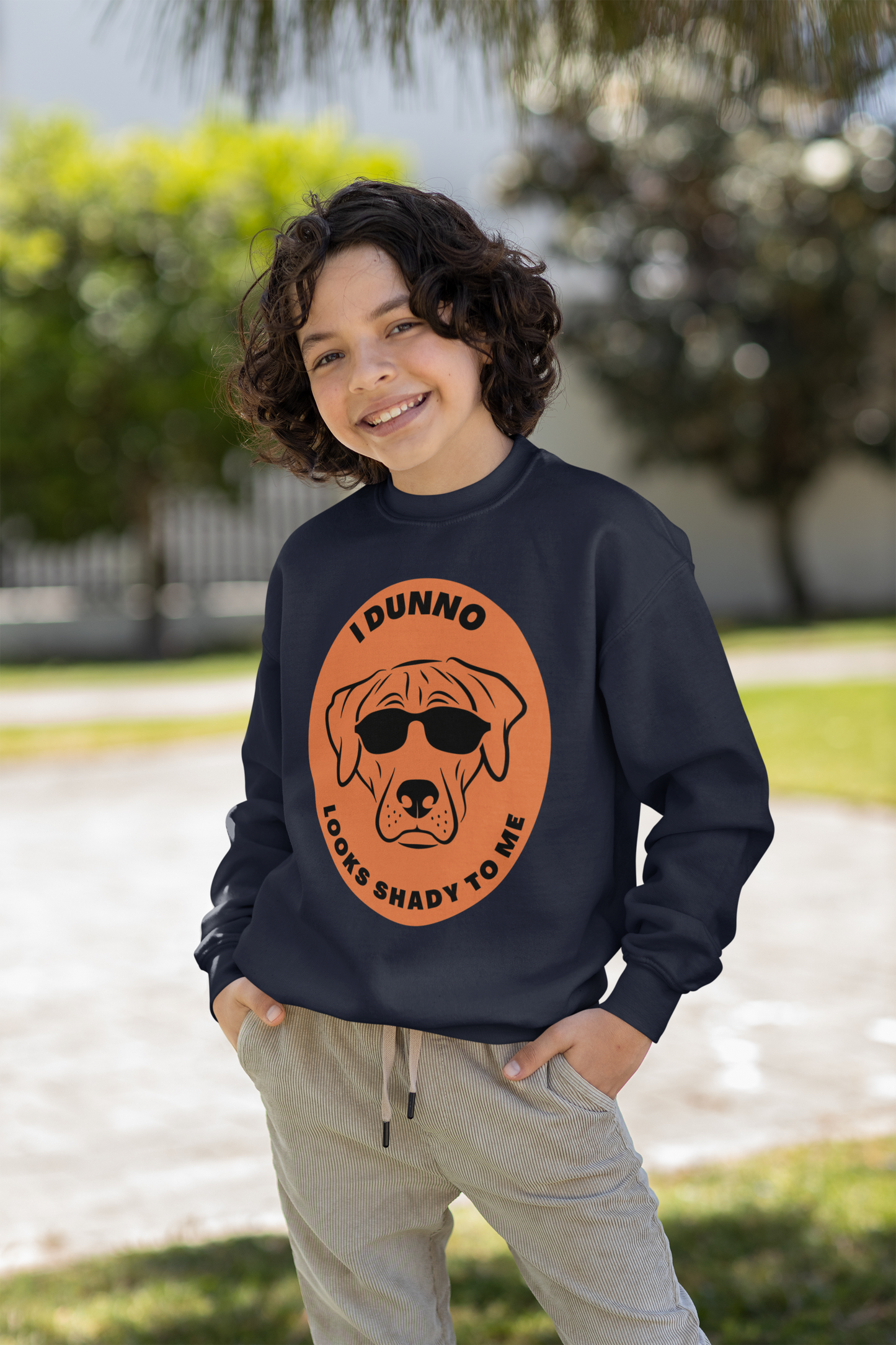 I Dunno Looks Shady To Me - Heavy Blend™ Crewneck Sweatshirt