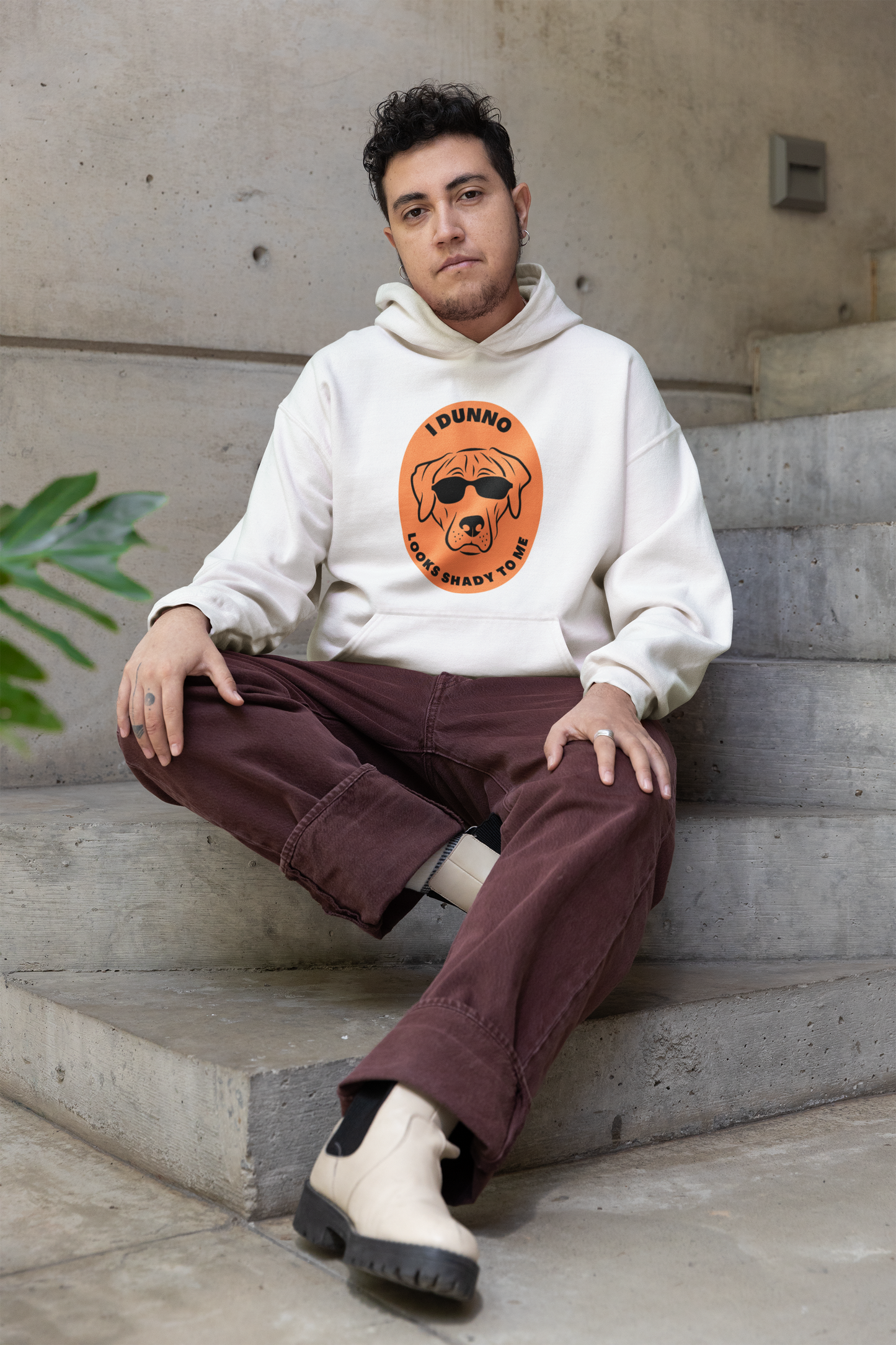I Dunno Looks Shady To Me - Heavy Blend™ Hooded Sweatshirt