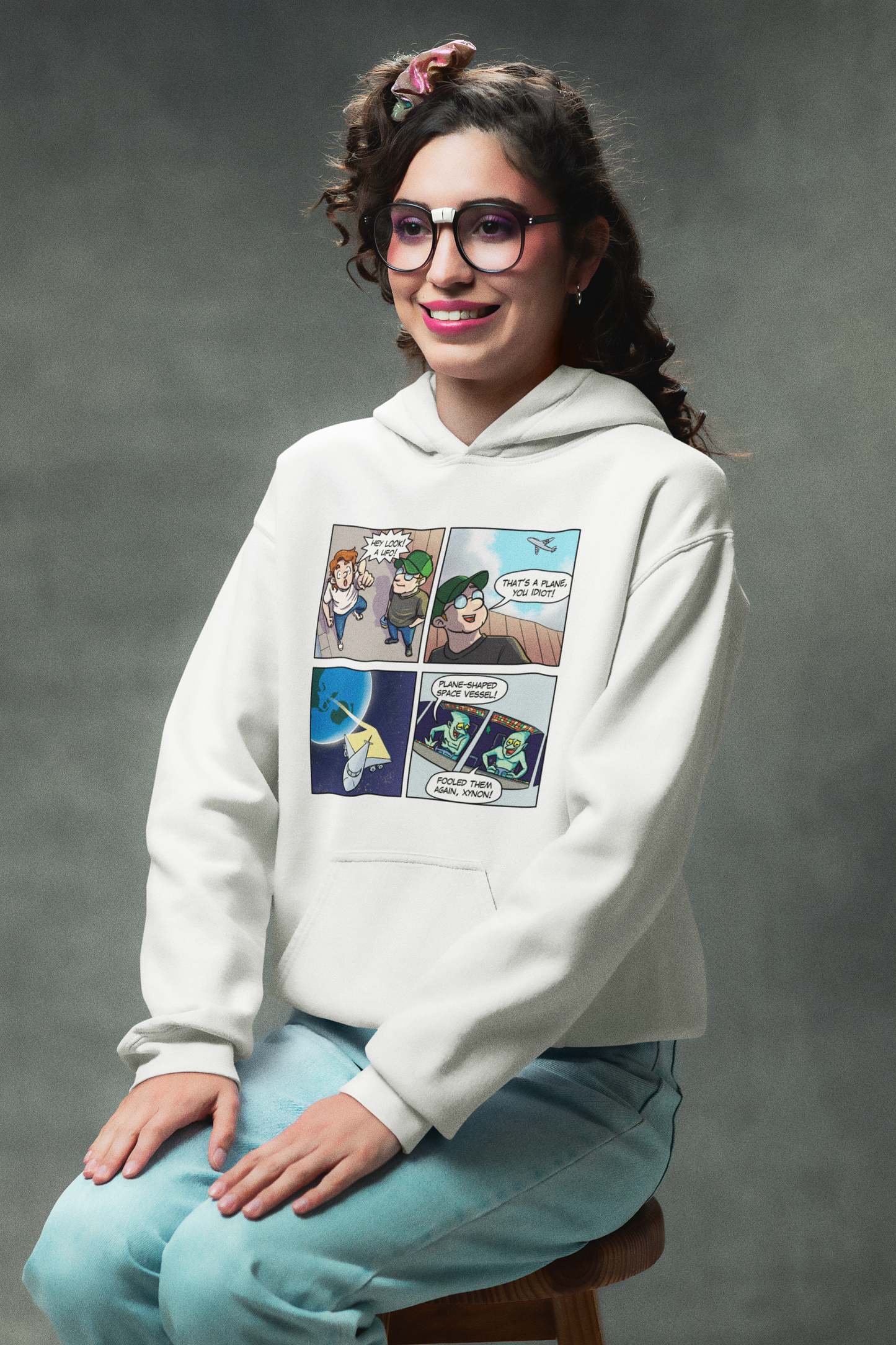 Plane-Shaped Space Vessel - Unisex Heavy Blend™ Hooded Sweatshirt