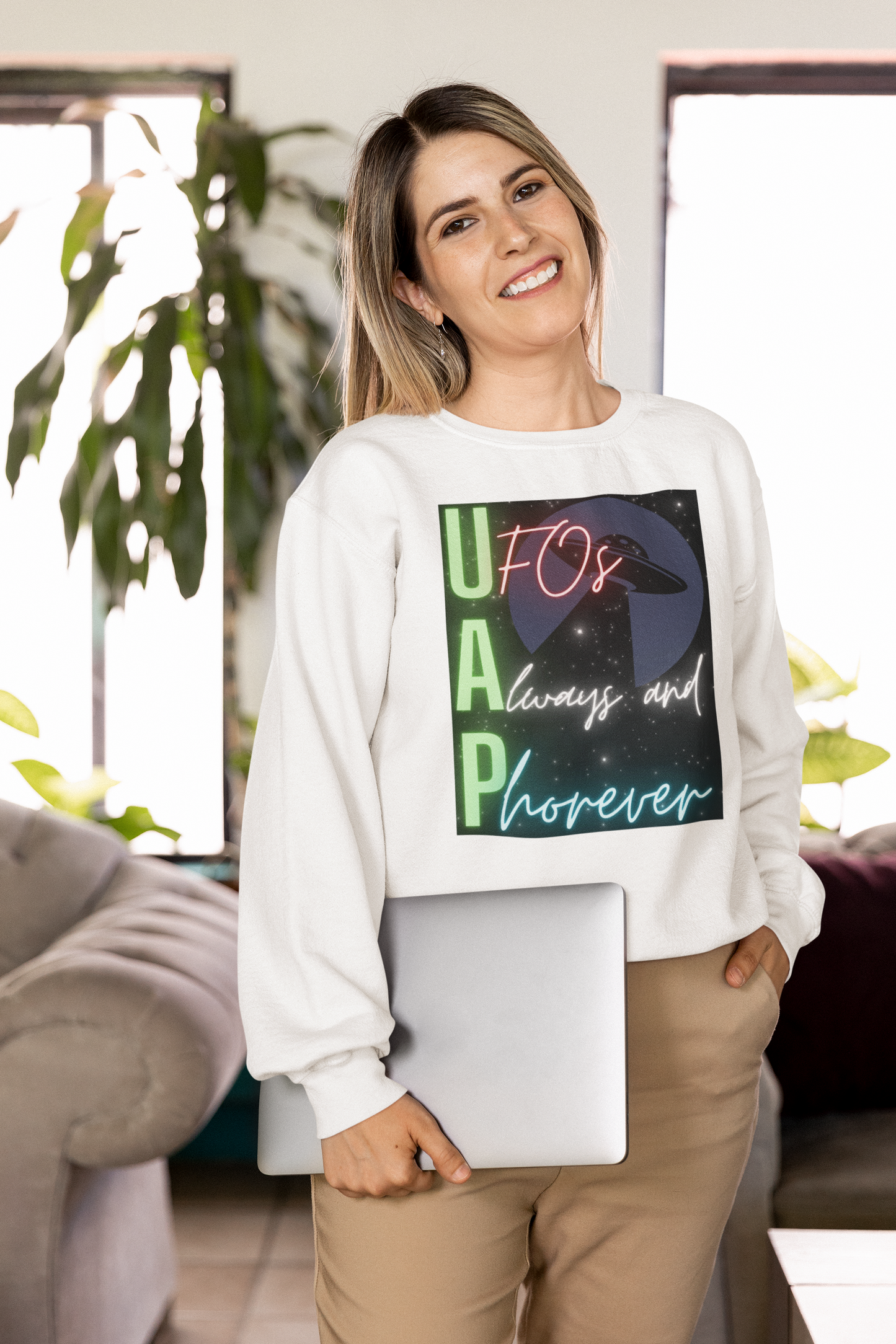 UFOs Always And Phorever - Heavy Blend™ Crewneck Sweatshirt